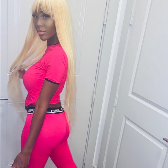 Off White Two Piece - Picture 7 of 7